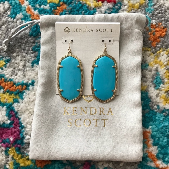Kendra Scott Jewelry - ❗️NWT❗️Kendra Scott Danielle Earrings